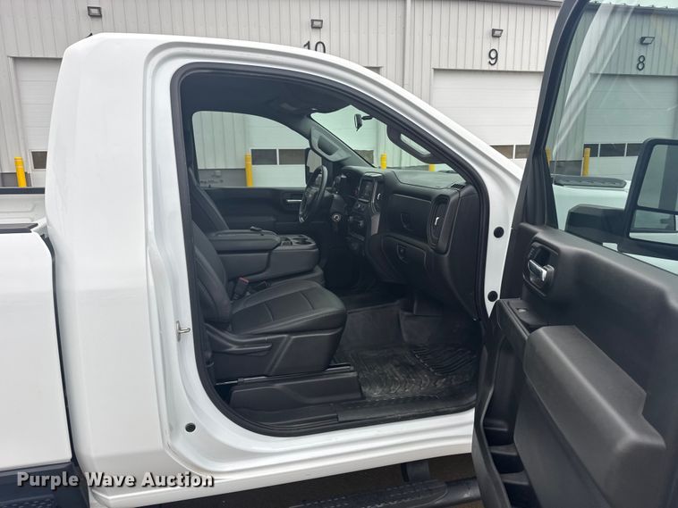 image for item FB0932 2022 Chevrolet Silverado 2500HD pickup truck