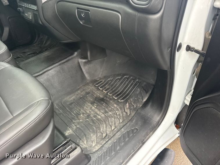 image for item FB0932 2022 Chevrolet Silverado 2500HD pickup truck