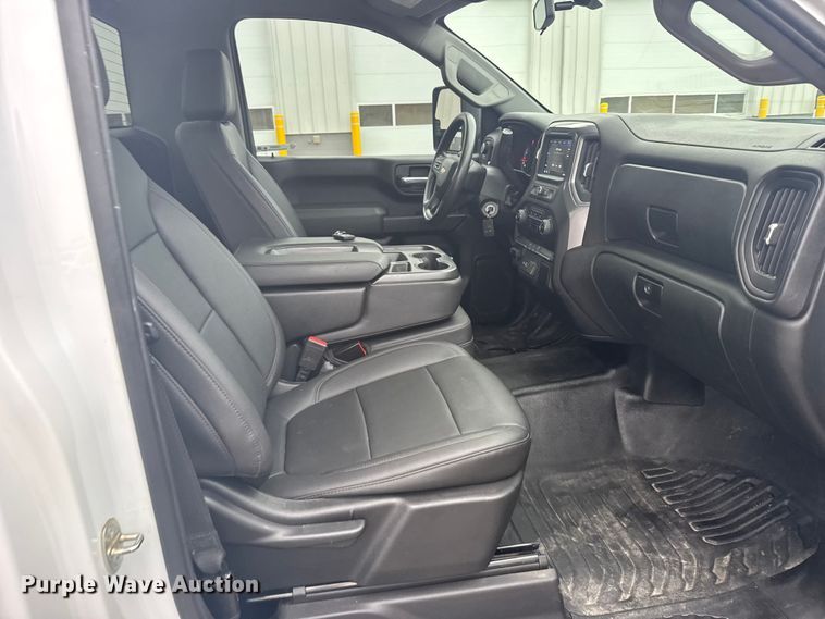 image for item FB0932 2022 Chevrolet Silverado 2500HD pickup truck