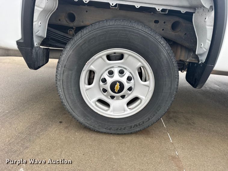 image for item FB0932 2022 Chevrolet Silverado 2500HD pickup truck