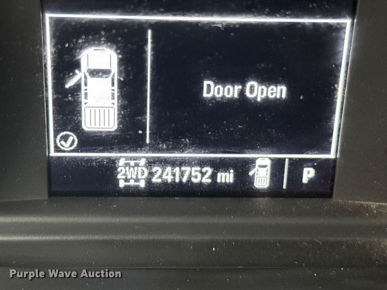 image for item FB0932 2022 Chevrolet Silverado 2500HD pickup truck