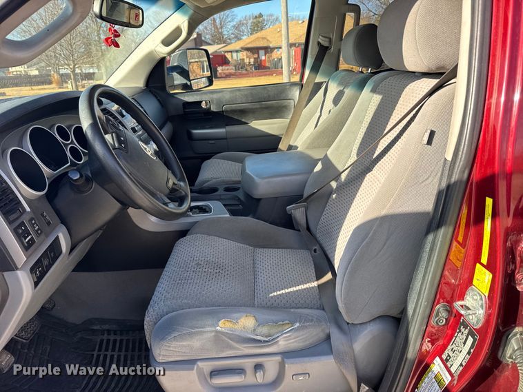 image for item FB0947 2010 Toyota Tundra Crew Cab pickup truck