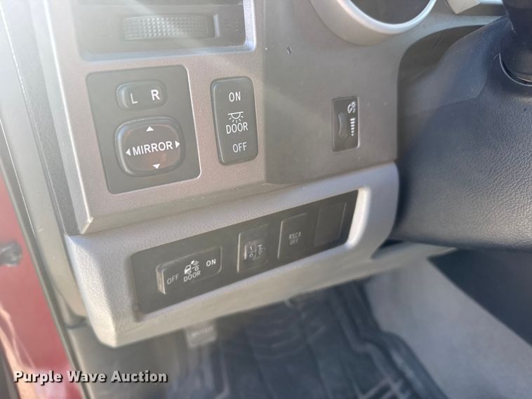 image for item FB0947 2010 Toyota Tundra Crew Cab pickup truck