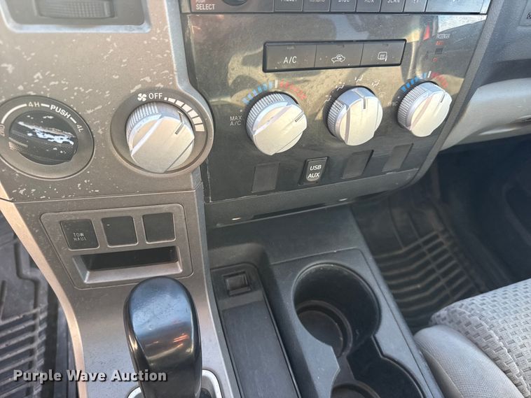 image for item FB0947 2010 Toyota Tundra Crew Cab pickup truck