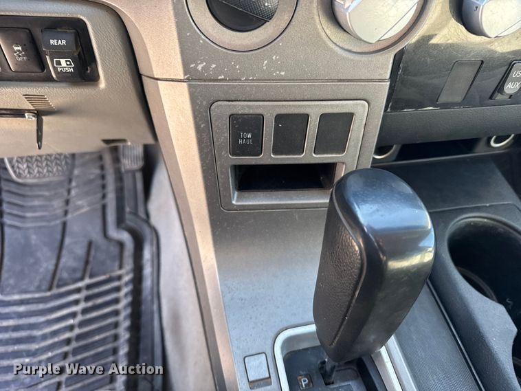 image for item FB0947 2010 Toyota Tundra Crew Cab pickup truck