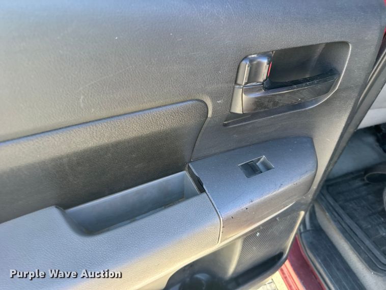 image for item FB0947 2010 Toyota Tundra Crew Cab pickup truck