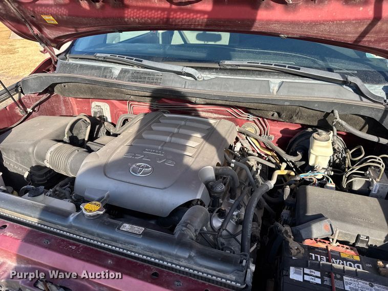 image for item FB0947 2010 Toyota Tundra Crew Cab pickup truck