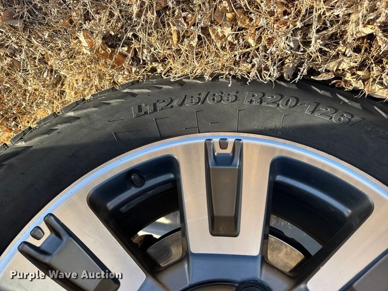 image for item FB0947 2010 Toyota Tundra Crew Cab pickup truck