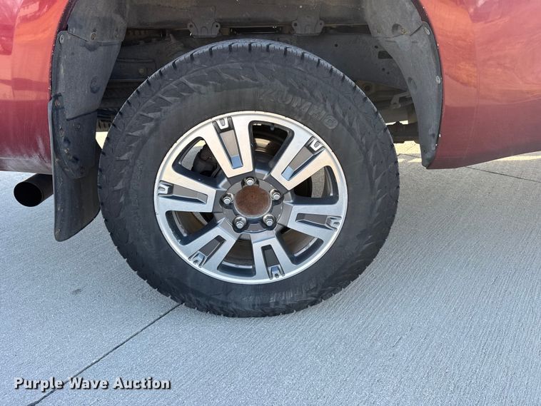 image for item FB0947 2010 Toyota Tundra Crew Cab pickup truck