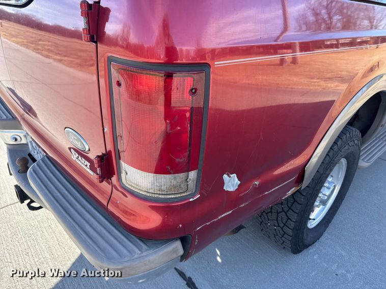 image for item FB0949 2000 Ford Excursion SUV