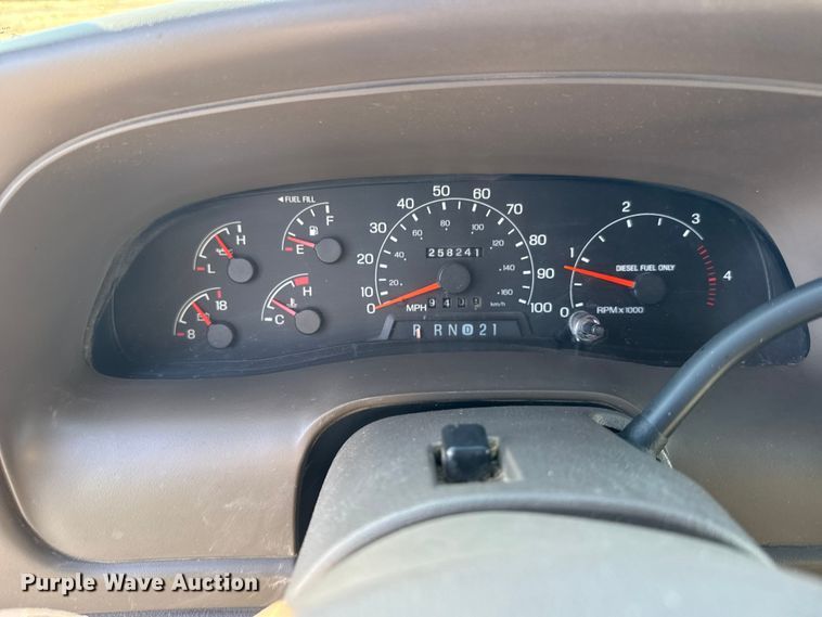 image for item FB0949 2000 Ford Excursion SUV