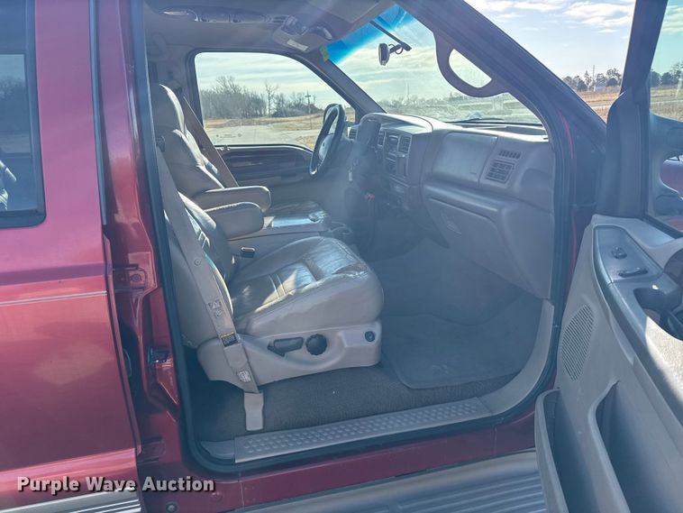 image for item FB0949 2000 Ford Excursion SUV