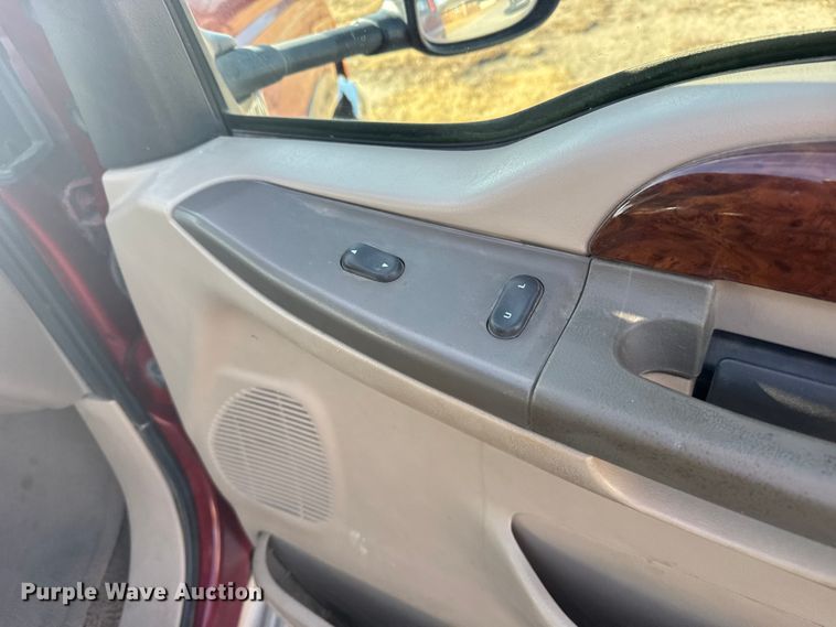 image for item FB0949 2000 Ford Excursion SUV