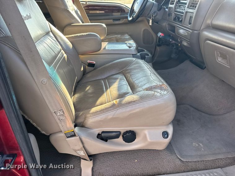 image for item FB0949 2000 Ford Excursion SUV