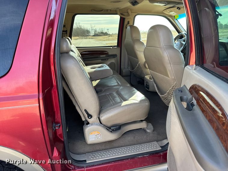 image for item FB0949 2000 Ford Excursion SUV