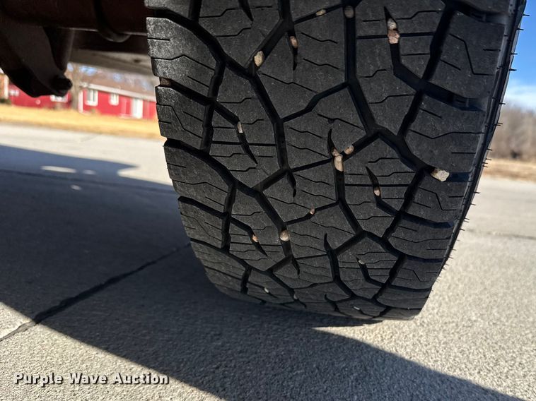 image for item FB0949 2000 Ford Excursion SUV