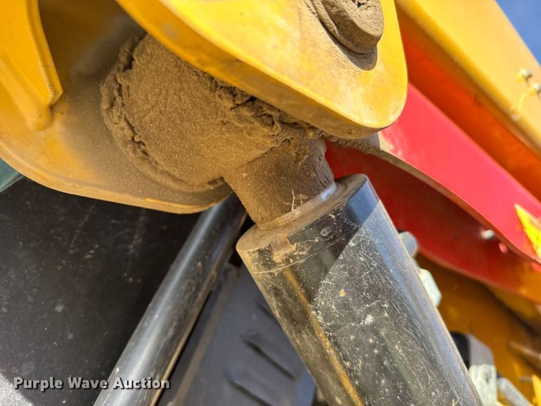 image for item FB0950 2018 Caterpillar 289D tracked skid steer loader