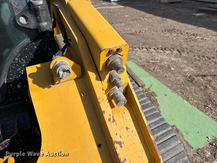 image for item FB0950 2018 Caterpillar 289D tracked skid steer loader