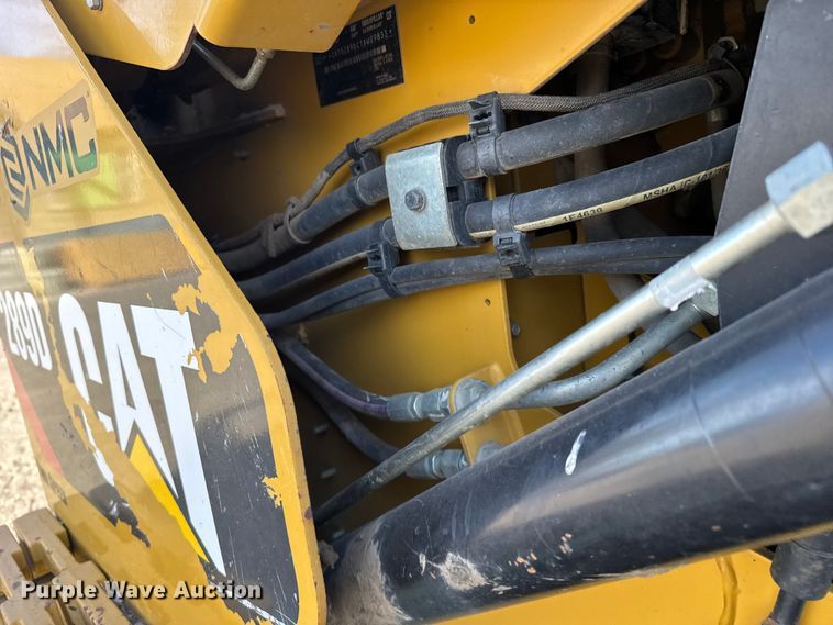 image for item FB0950 2018 Caterpillar 289D tracked skid steer loader