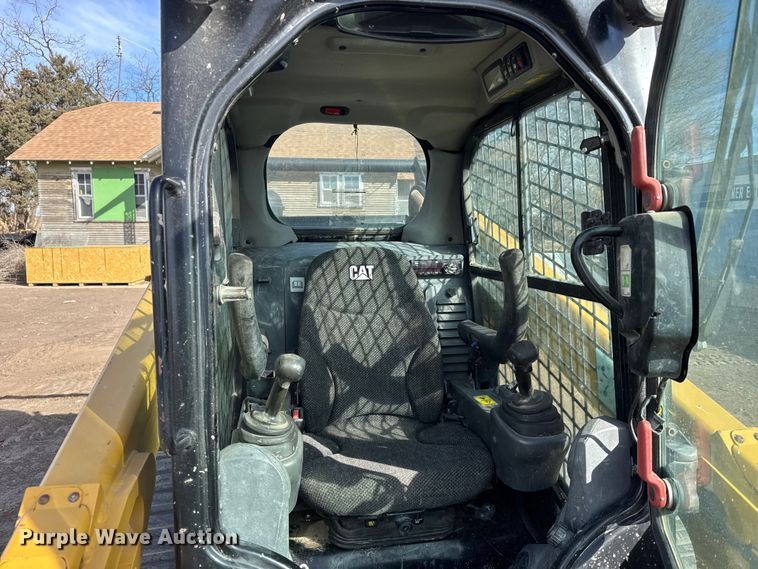 image for item FB0950 2018 Caterpillar 289D tracked skid steer loader