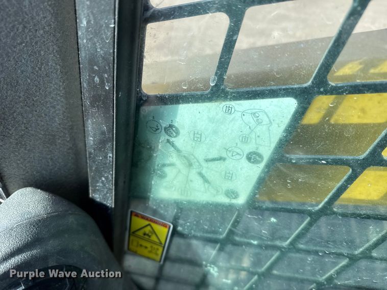 image for item FB0950 2018 Caterpillar 289D tracked skid steer loader