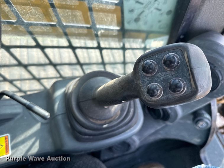 image for item FB0950 2018 Caterpillar 289D tracked skid steer loader