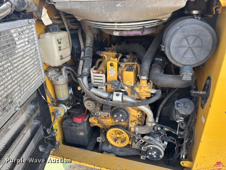 image for item FB0950 2018 Caterpillar 289D tracked skid steer loader