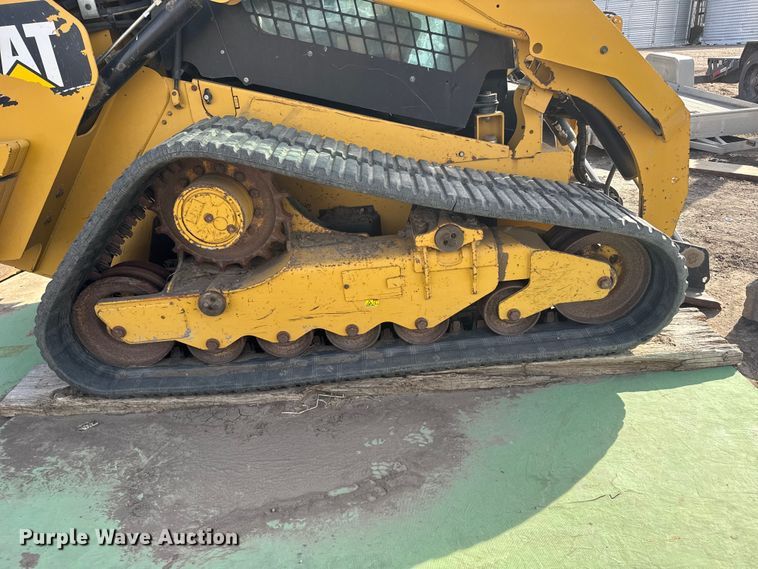 image for item FB0950 2018 Caterpillar 289D tracked skid steer loader