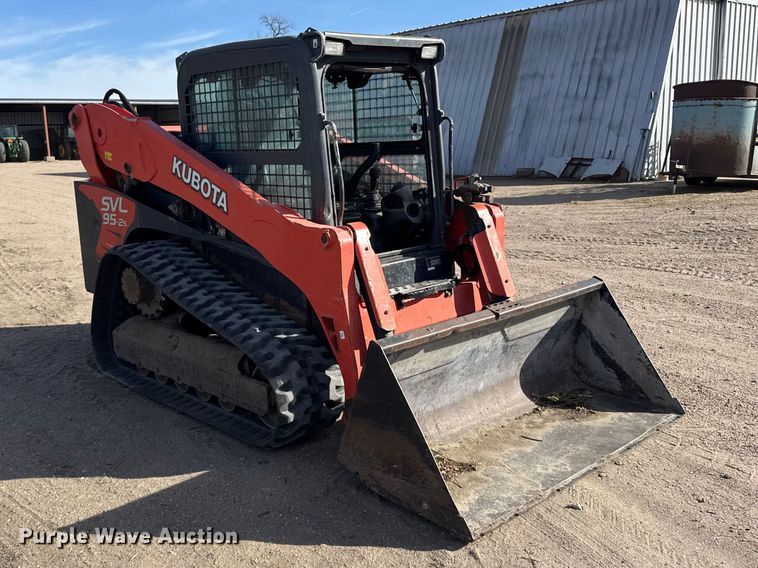 image for item FB0951 2020 Kubota SVL 95-2s tracked skid steer loader