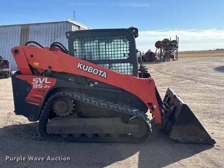 image for item FB0951 2020 Kubota SVL 95-2s tracked skid steer loader