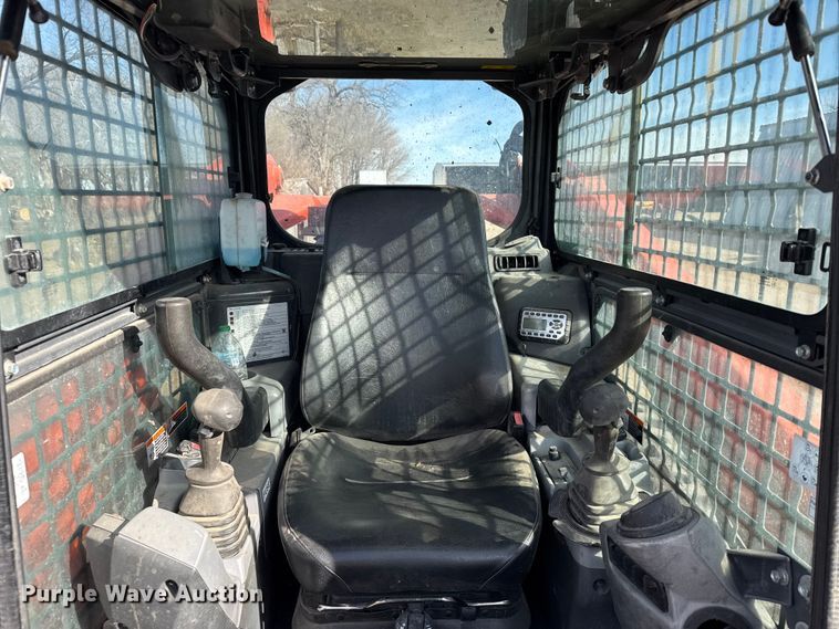 image for item FB0951 2020 Kubota SVL 95-2s tracked skid steer loader