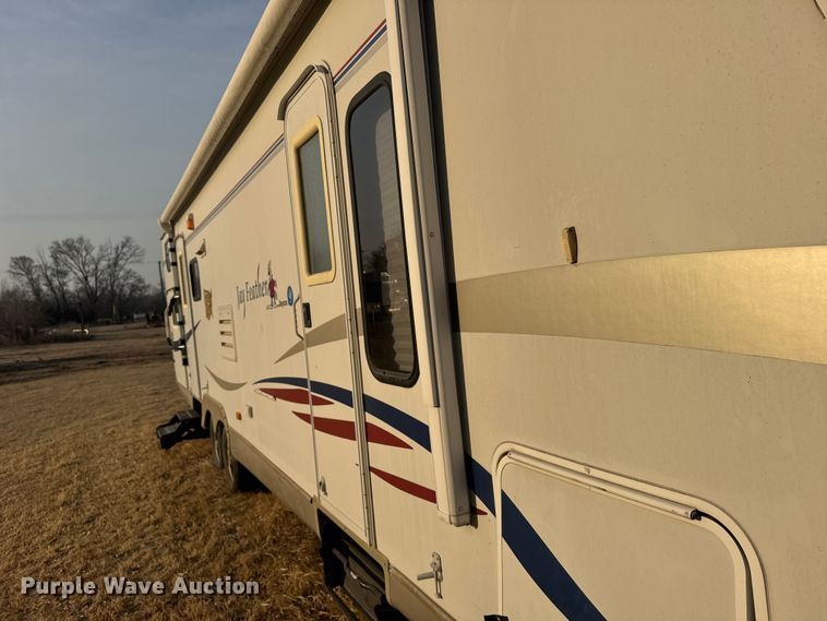 image for item FB0952 2008 Jayco Jay Feather LGT camper