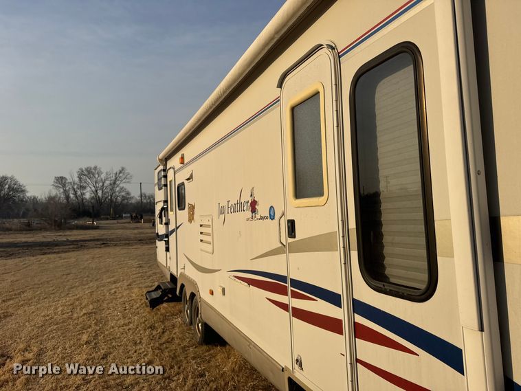 image for item FB0952 2008 Jayco Jay Feather LGT camper
