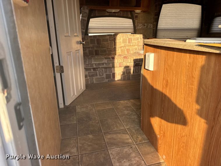 image for item FB0952 2008 Jayco Jay Feather LGT camper