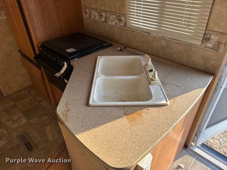 image for item FB0952 2008 Jayco Jay Feather LGT camper