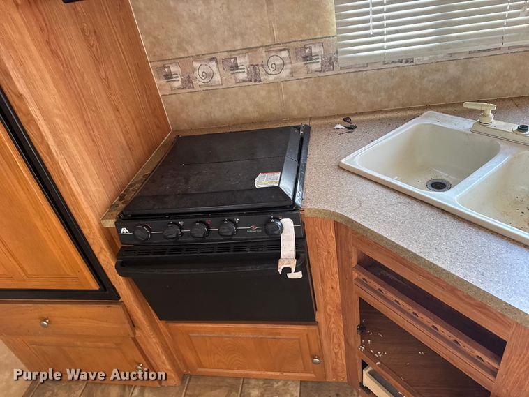 image for item FB0952 2008 Jayco Jay Feather LGT camper