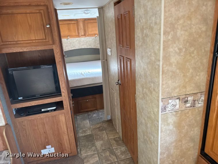 image for item FB0952 2008 Jayco Jay Feather LGT camper