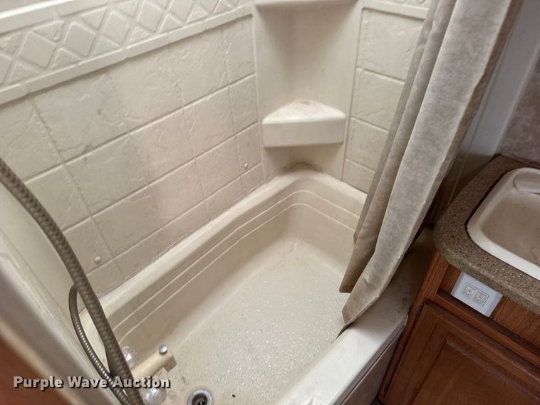 image for item FB0952 2008 Jayco Jay Feather LGT camper