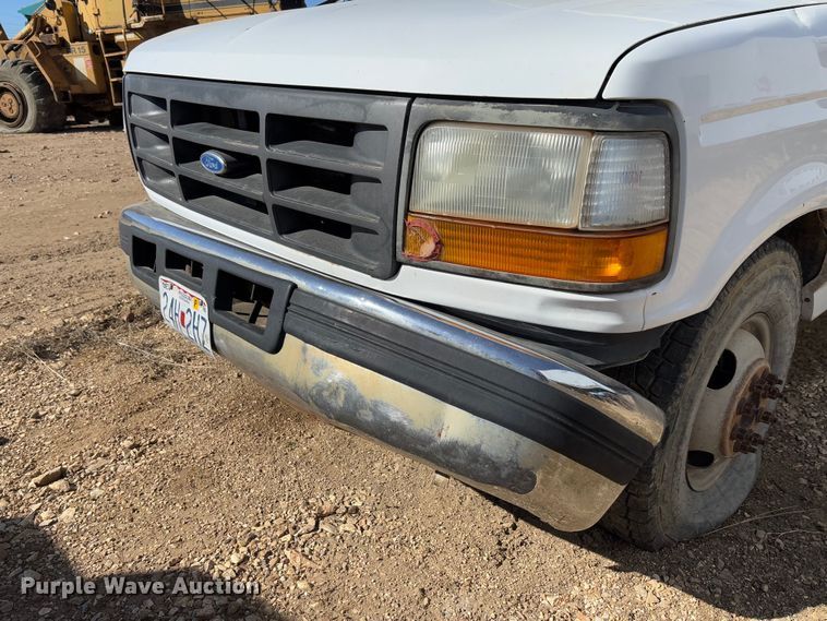 image for item FB3144 1997 Ford F350 flatbed pickup truck