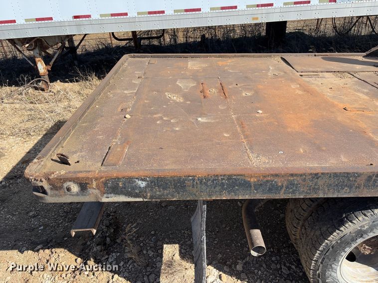 image for item FB3144 1997 Ford F350 flatbed pickup truck