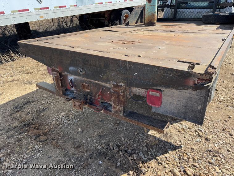 image for item FB3144 1997 Ford F350 flatbed pickup truck