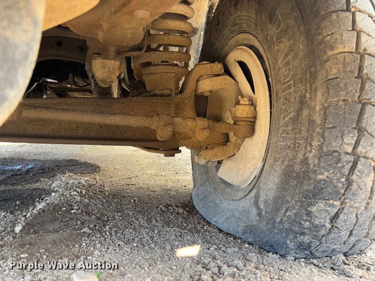 image for item FB3144 1997 Ford F350 flatbed pickup truck