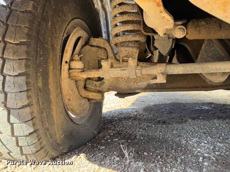 image for item FB3144 1997 Ford F350 flatbed pickup truck
