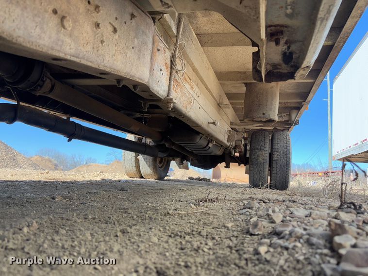 image for item FB3144 1997 Ford F350 flatbed pickup truck