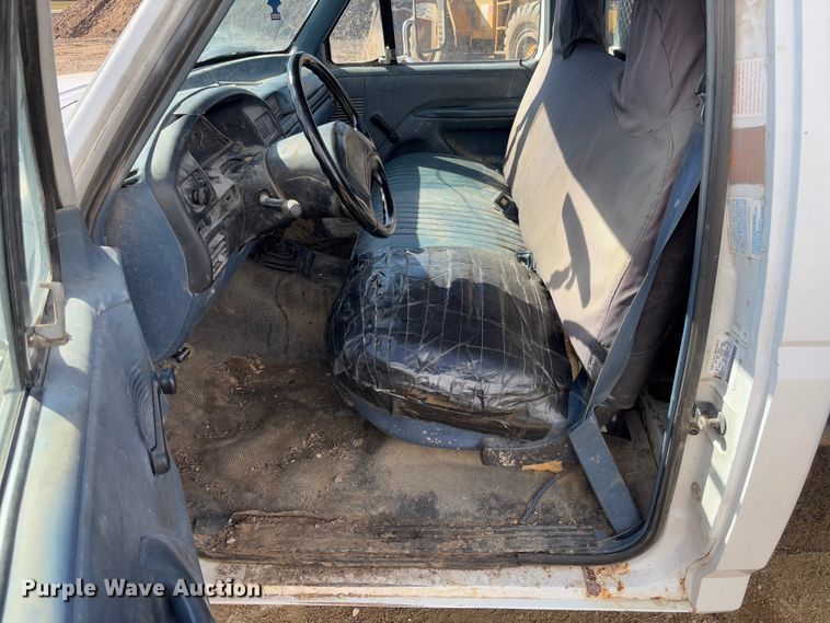 image for item FB3144 1997 Ford F350 flatbed pickup truck