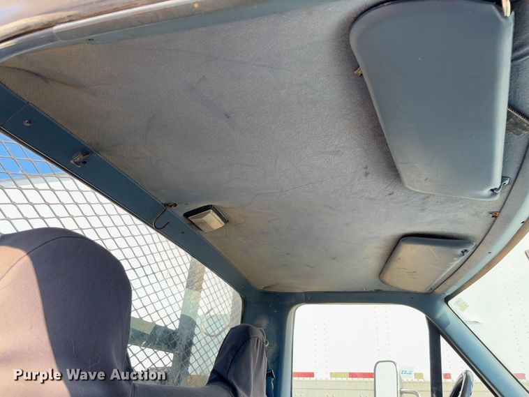 image for item FB3144 1997 Ford F350 flatbed pickup truck