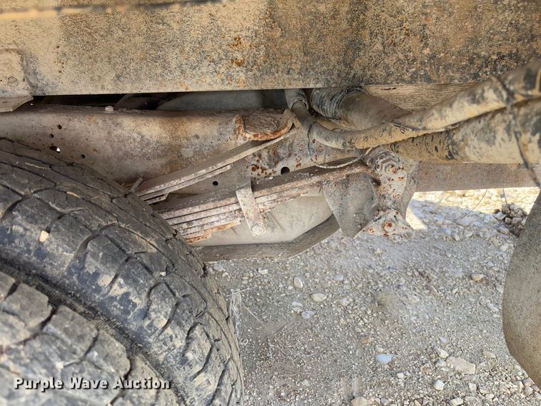 image for item FB3144 1997 Ford F350 flatbed pickup truck