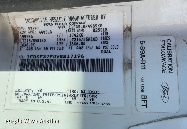 image for item FB3144 1997 Ford F350 flatbed pickup truck