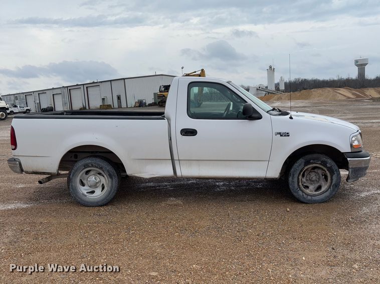 image for item FB3172 1999 Ford F150 pickup truck