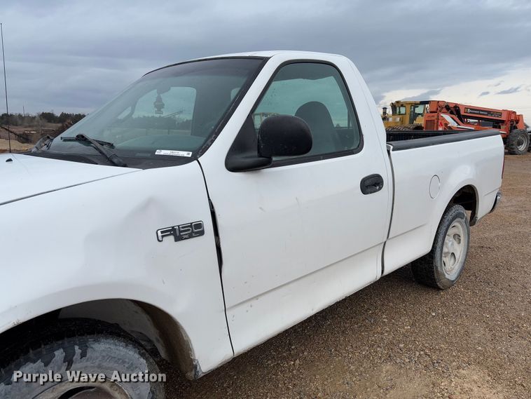 image for item FB3172 1999 Ford F150 pickup truck